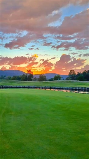 It’s always a great day for golf at Carlton Oaks! ☀️⛳️ Get the best rates every time by booking directly on the GolfNow App or at CarltonOaksGolf.com. Play smart. Play local. Play Carlton Oaks. #golfsandiego #socal #santeeca #golfnow | Carlton Oaks Golf Course