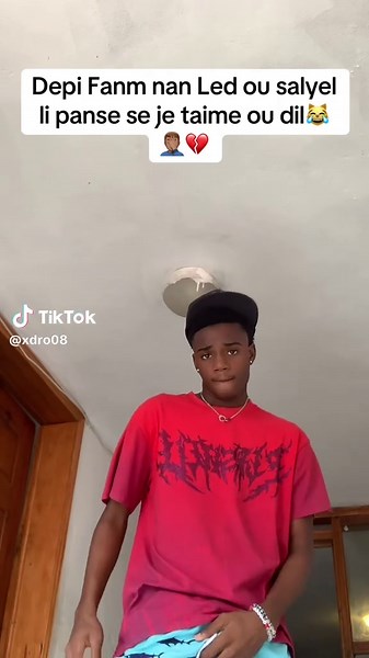 Sandro Smurf: La La La 💜