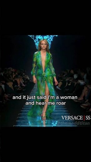 Supermodel Amber Valetta wearing the infamous Versace jungle dress #shorts #versace #supermodel