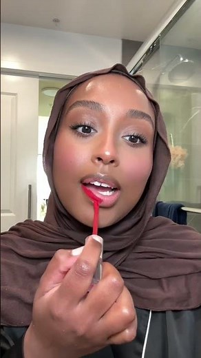 THE RIHANNA RED | Fenty Beauty Velvet Liquid Lipstick THE MVP