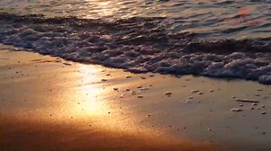 FUNYKICH Travel White Noise Sound Machine with Colorful Light, Portable Mini Sound Machine for Baby Adults Kids with 10 Sounds, Sleep Timer, Memory Function, Rechargeable for Travel, Home and Office