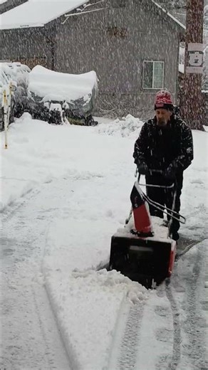 CLOGGING HONDA Snowblower In WET Snow ! #shorts