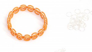 How to Make a Helm Weave Chain Maille Bracelet Using Rubber O-Rings