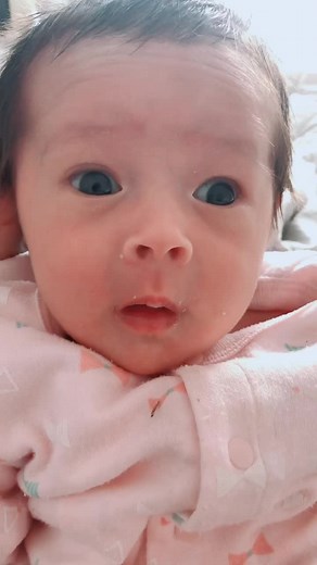 赤ちゃんのしゃっくりが止まらない！対処法は？
