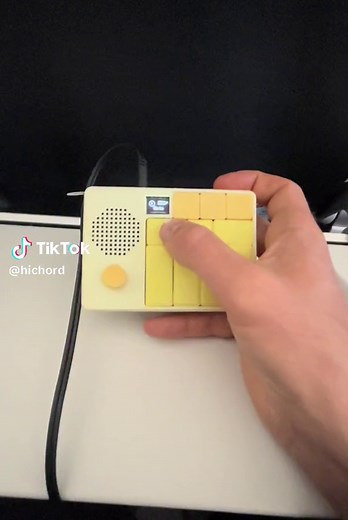 This is HiChord, a portable chord synth ive been desiging 👨🏻‍🍳 it launches on Kickstarter this Tuesday. Here are some tasty sine waves 🌊 #kickstarter #teenageengineering #chords #roland