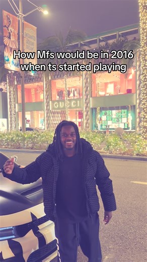 Fredrick Ballard on Instagram: "We need to bring the mannequin challenge back￼"