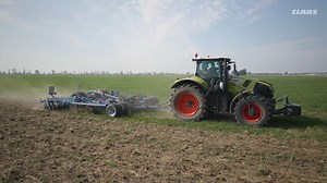Kann ein Traktor seinen Fahrer besser machen? Dieser Frage sind wir auf den Grund gegangen. Wir haben Landwirte und Lohnunternehmer zu einem Duell mit CEMOS für Traktoren herausgefordert. 💪🏻 Seht selbst! Alle Infos und Ergebnisse dazu findet Ihr hier ➡️ cemos.claas.com | CLAAS