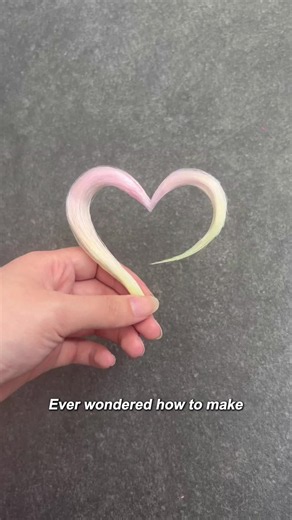 DIY Magnetic Heart Ahoge Tutorial for Cosplay Wigs
