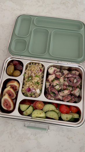 Put together a Mediterranean-style box today, chilled octopus salad, herby lemon quinoa, tomato cucumber salad, fresh figs, and marinated olives. Mediterranean Octopus Salad Recipe -Simmer octopus with: • Bay leaf • Garlic cloves • Salt until tender (about 45–60 min, depending on size) • Once cooled, cut into bite-sized pieces -Toss with: • Olive oil • Fresh lemon juice • Salt pepper • Chopped curly parsley Lemon Herb Quinoa • Cook quinoa and let cool • Stir in: • Chopped red onion • Chopped par