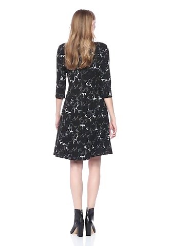 Taylor Dresses Women's Falling Leaf Novelty Jacquard Knit Fit and Flare Dress