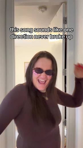 im literally at the on the road again tour at metlife stadium #harrystyles