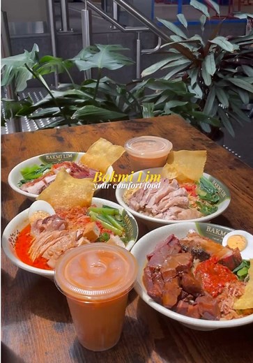 🍜 Your comfort bowl is calling! At Bakmi Lim, we serve soul food the way it’s meant to be — comforting, honest, and full of flavor😍 Come hungry, leave happy💛 📍Melbourne 🍜 QV Melbourne, Cnr Lonsdale Street and, Swanston St, Melbourne 3000 (closest entrance via Lonsdale next to @ hakatagensuke) 📍Adelaide • Bakmi Lim Waymouth 🍜 4/8 Waymouth Street, Adelaide CBD 5000 • Bakmi Lim Rundle 🍜 Rundle Place Foodcourt, Adelaide CBD 5000 • Bakmi Lim Norwood 🍜 8/177-193 The Parade, Norwood 5067 • Bak