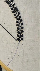 1.5M views · 3.9K reactions | Beautiful embroidery pattern Hand embroidery 瑱 tutorial for beginners #handembroidery #beautiful #easyhandembroidery #embroideryart #embroiderypatterns #trishaartofthread #reels | Trisha Art | Facebook