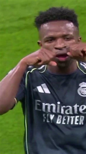 Vini's celebration makes Manchester City fans cry