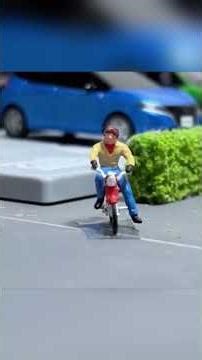 EPIC Mini Bike Escape! 🚨 Police Chase vs Ambulance Accident