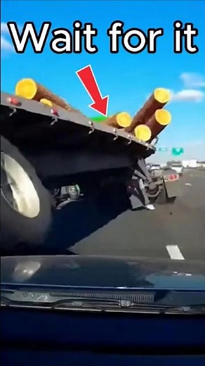 Log Truck Loses Control While Overtaking, Scattering Logs Across Highway