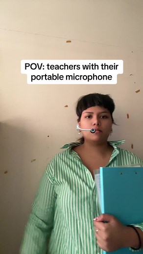 Teachers Using Microphones in Class: A New Teaching Trend