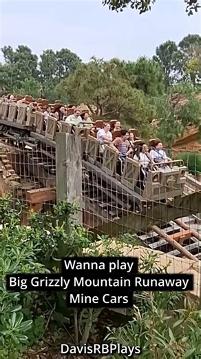 A new #disney tip: How to decrease your wait time at HKDL significantly? #fyp #shorts #grizzlygulch