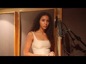 Arlissa - House of Cards (official booth performance video)