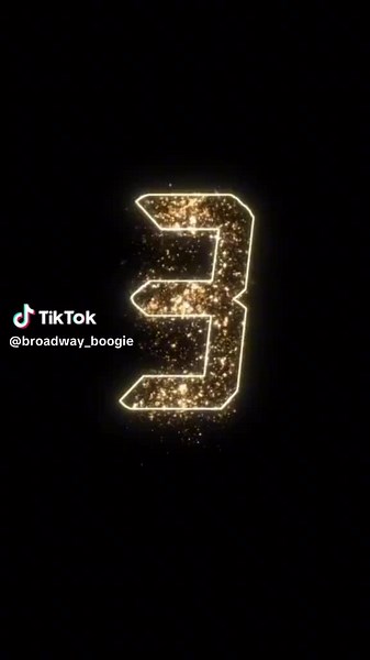 Broadway Boogie is a high intensity dance fitness workout inspired by all the best songs from Broadway and the West End🕺✨ DANCE - SING - SWEAT with me!! Classes all around South West London 🫶🏻 #workout #dancefitness #london