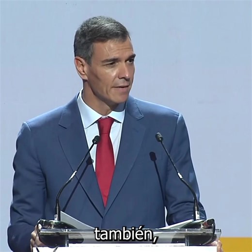 Hoy presentamos la 'Estrategia España Turismo 2030', una estrategia que, por primera vez, incorpora la emergencia climática como factor central, con medidas de mitigación y gestión de riesgos. Porque queremos que España sea también referente mundial del turismo sostenible. | Pedro Sánchez Pérez-Castejón