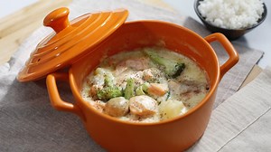 【在家居酒屋‧有片】跟日劇《深夜食堂》學煮三文魚奶油燉菜　溫暖幸福滿載