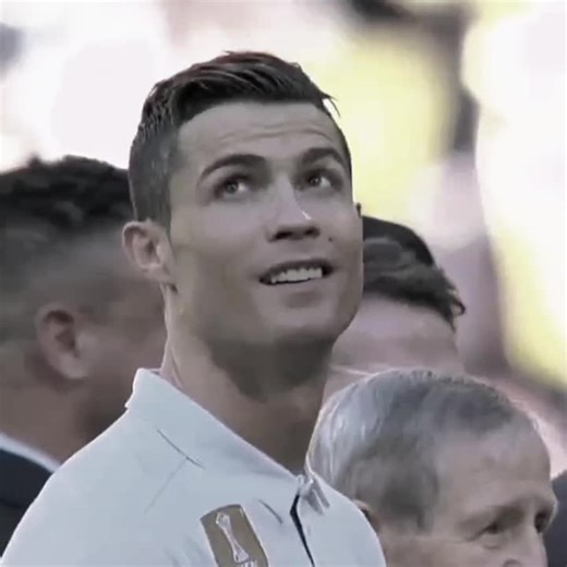 ارحم عینیك 🥹🌚 #cristianoronaldo #fyp #رونالدو #team_middle_knights🇱🇾🤍 #fyppppppppppppppppppppppp