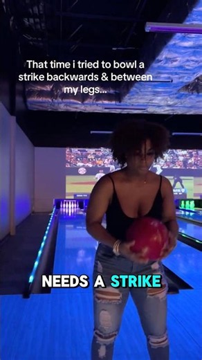 Beautiful Woman Bowling‼️❤️🎳#beautiful #women #bowling #strike #her #natural #aura #trending #viral