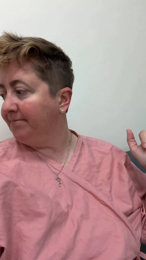 6.8M views · 203K reactions | I’ve been having these symptoms off and on for the last 18+ months. After my last few posts, over a dozen breast specialists reached out and sent protocols that were all in agreement: remove the duct that’s acting up. It’s likely a benign papilloma, but there’s only one way to be sure #update | Dr.Beachgem10 | Facebook