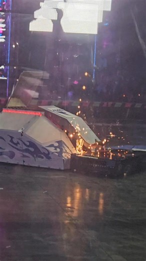 Let's recall all the fights from season 1! #robots #battleofrobots #robotics #championship #shorts