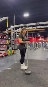 How to do an RDL to make sure you get that good stretch going  #crunchfitness #legday #gym | Crunch Fitness | Facebook