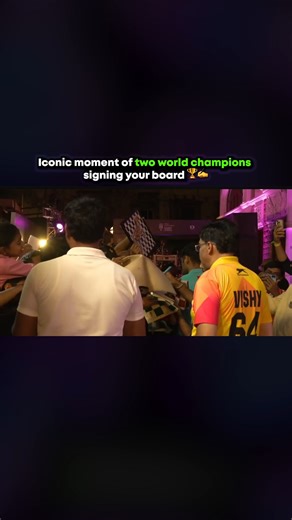 Chesscom India on Instagram: "Two World Champions Signing Boards = Iconic moment! #TechMGCL #MegaMove"