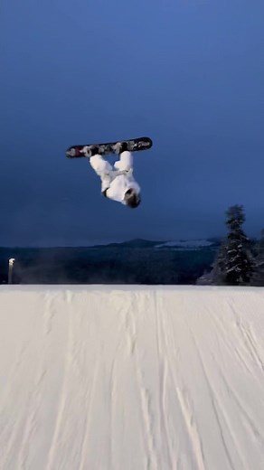 Backflip #fyp #foryou #xyzbca #viral #fördig #snowboarding #snowboard