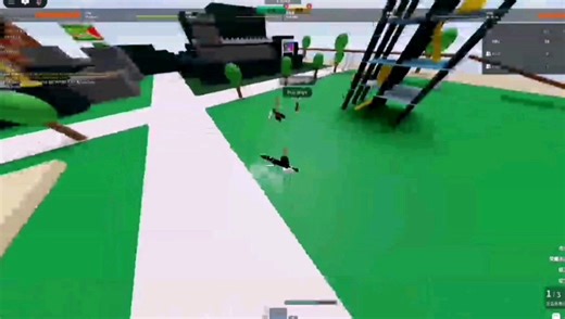 她突然凑近问我…