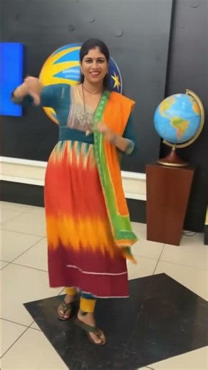 aksar es duniya me anjane milte hai song dance💃😊 #bolleywoodsong #dance #shorts