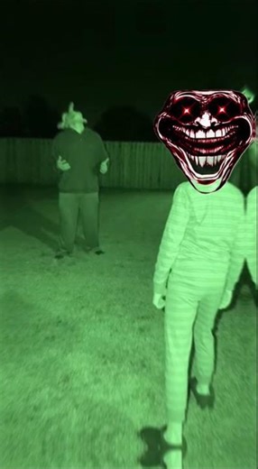 WAIT….. how??? #trollface #scary #dogreaction #funnyhorror