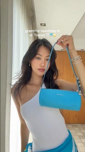 Get ready with Jihoon for a day at the iconic Le Club 55 in Saint Tropez!