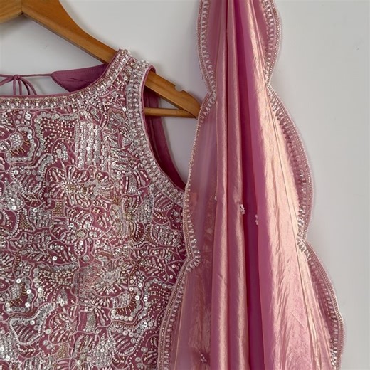 BL Fabric | Comment “pp” to get the product link instantly in your DMs. . . ♡ •••• ❍ㅤ••• ⎙ㅤ••⌲ ˡᶦᵏᵉ ᶜᵒᵐᵐᵉⁿᵗ ˢᵃᵛᵉ ˢʰᵃʳᵉ Mention in your story . . . .... | Instagram