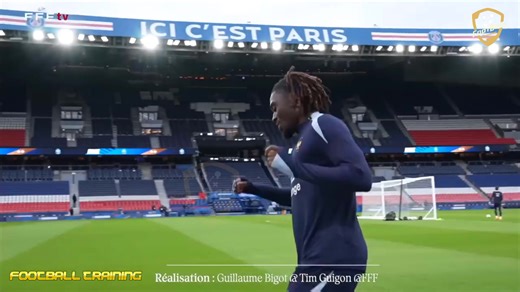 🇫🇷 France – Speed and Reaction Drill ⚡️ Inspired by the explosive style of the French national team, this drill develops raw pace, reaction time, and coordination under pressure. 💨 🔥 Instant reaction to visual or verbal cues 🏃‍♂️ Acceleration over short distances This session combines speed training with decision-making, mirroring the intensity and unpredictability of real match situations — just like Les Bleus on the counter! 🇫🇷💪 #FootballTraining #France #SpeedDrill #ReactionTraining #