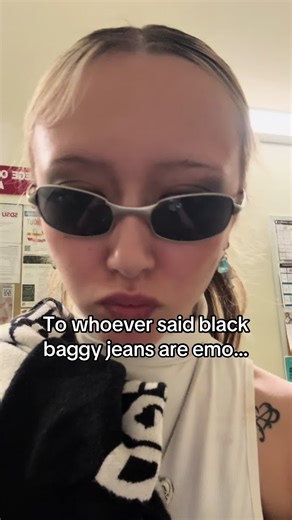Emo Style: The Truth About Black Baggy Jeans