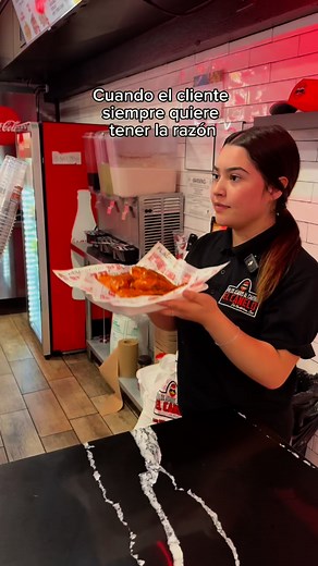 3.4M views · 59K reactions | Como cuando el cliente siempre quiere tener la razon Nuestras direcciones 2020 N Main st, Fort Worth, Tx 76164 1301 W Seminary dr, Fort Worth, Tx 76115 Próximamente en Dallas, TX #humor #risa #comedia #funnyreel #fyp #foryou #restaurant #reels #explore #funnyvideo #fooder | Pollos Asados El Canelo | Facebook