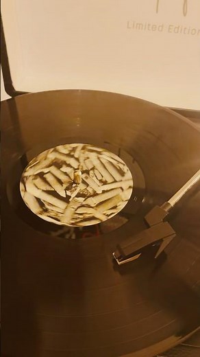 BUT HOW DEEP IS TOO DEEP?🎸Arctic Monkeys - Whatever People Say I Am, That’s What I’m Not Vinyl 🤯