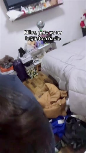 Dandann (@galaxomdan)’s video of miles and penny