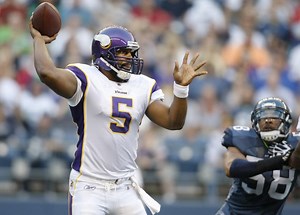 (UPDATED) Donovan McNabb Plays Ball in SLP