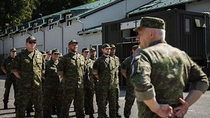 FOTO: Národné obranné sily dostali čerstvú krv. V druhom turnuse sú najmä mladí ľudia, študenti aj novinári