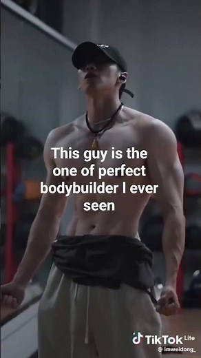 his hot 🔥 right #fitness #motivation #gymworkout #gymlife