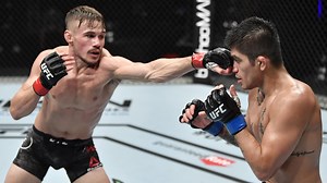 Wood tijdens UFC London voor eigen publiek tegen Sholinian