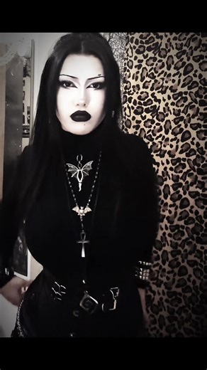 Explore the Goth Club Style with Alternative Fashion