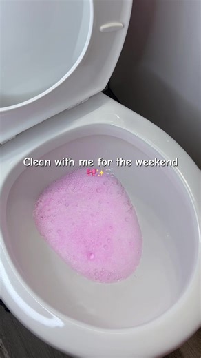Clean with me for the weekend 🎀🫧 #cleantok #weekendreset #cleaningmotivation #cleaningroutine #fyp