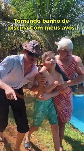 Swimming pool with my grandparents 😂 #humor #comedy